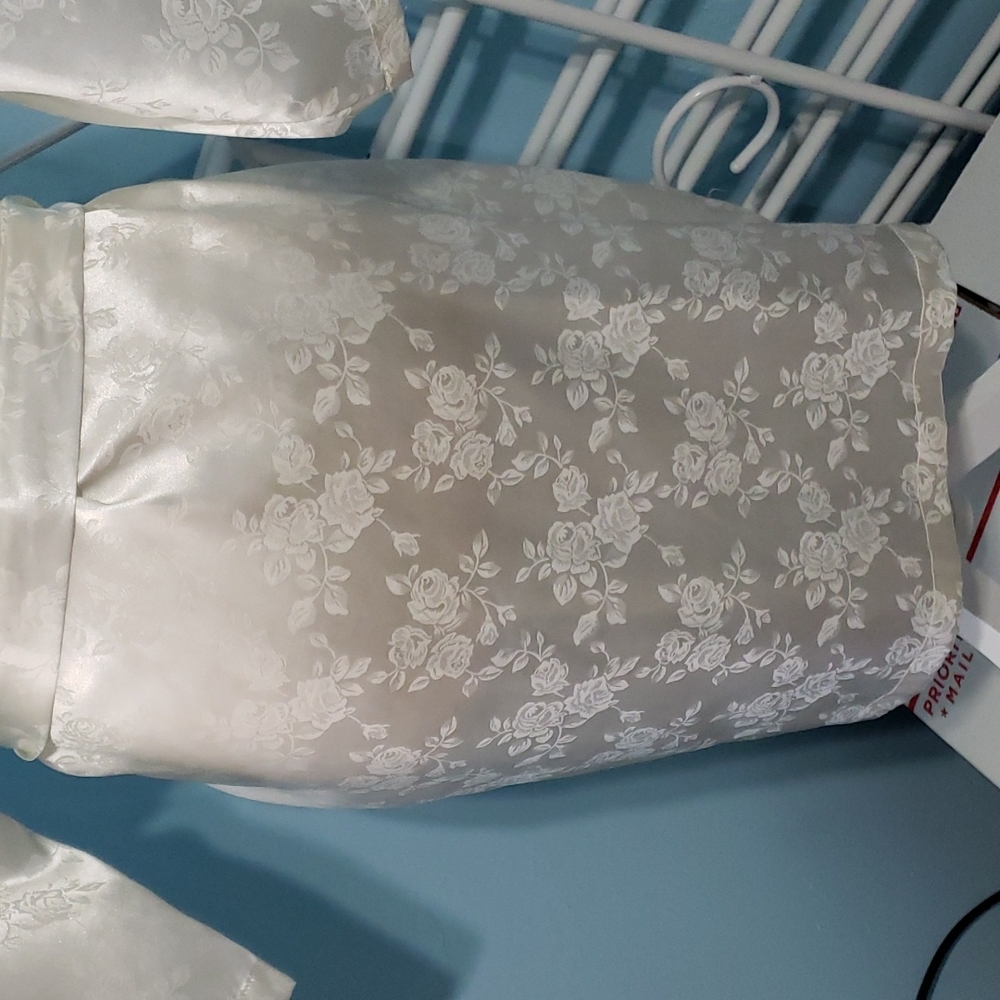 100% Silk Floral Kimono Robe - Bridal Robe - Picture 11 of 16